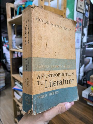  An Introduction To Literature - Sylvan Barnet, Morton Berman, William Burto 