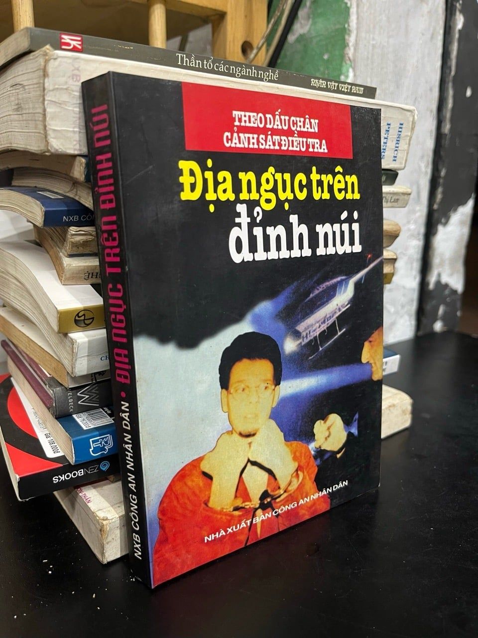  Địa ngục trên đỉnh núi 