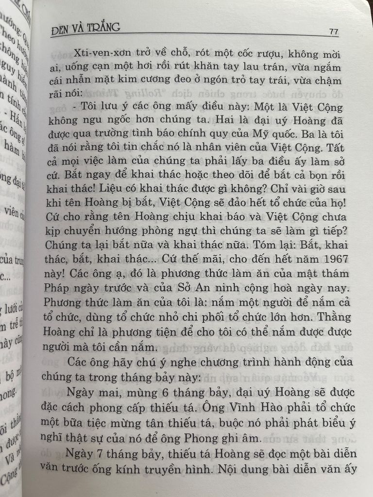  Đen Và Trắng - Lê Chấn 