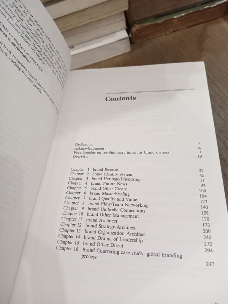  The Brand Chartering Handbook How Brand Organizations Learn 'Living Scripts' - Chris Macrae 