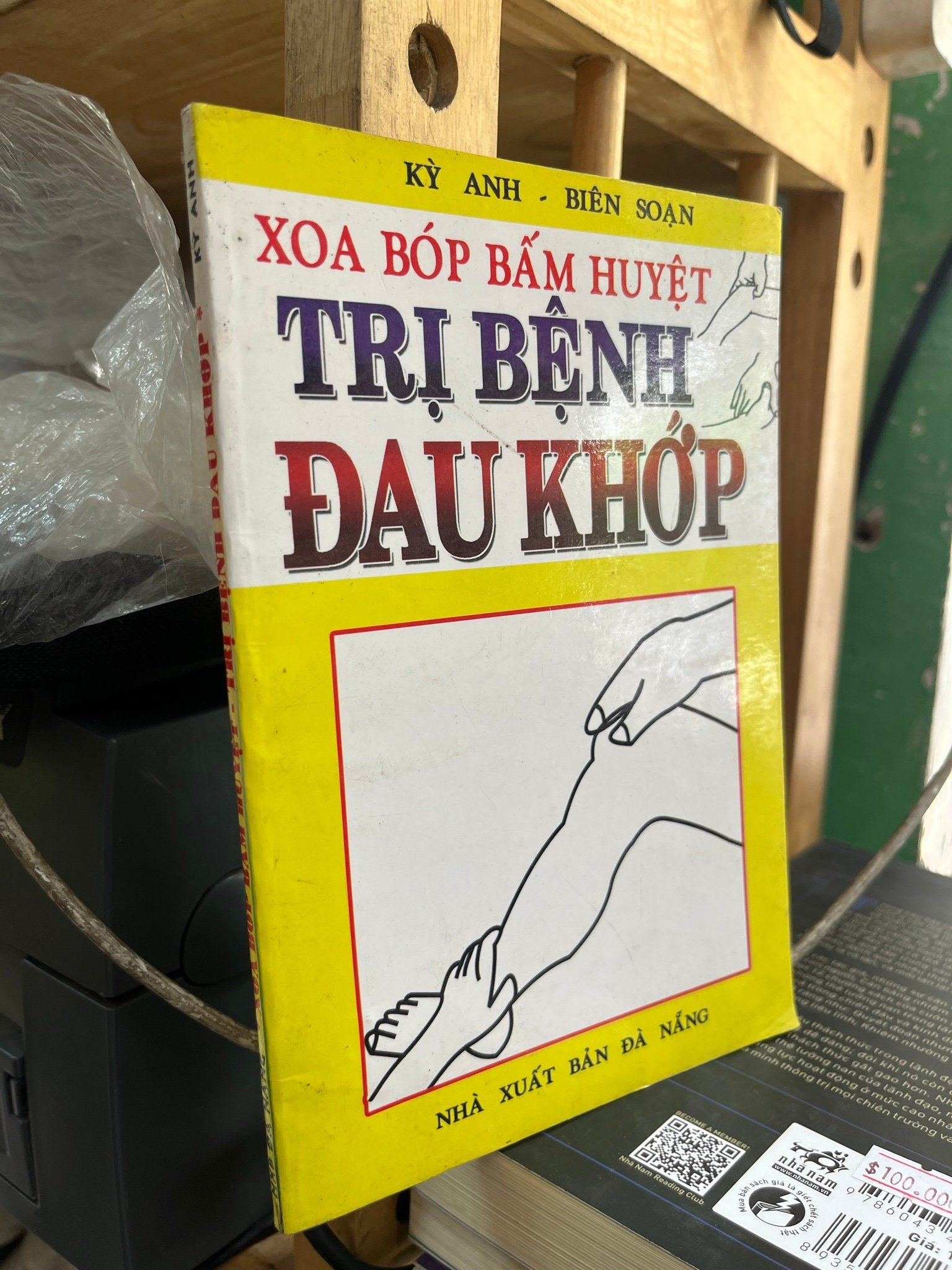  Xoa bóp trị bệnh đau khớp - Kỳ Anh biên soạn 