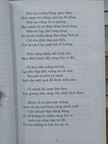  Ca dao Việt Nam về tình yêu đôi lứa - Lan Hương (tuyển chọn) 