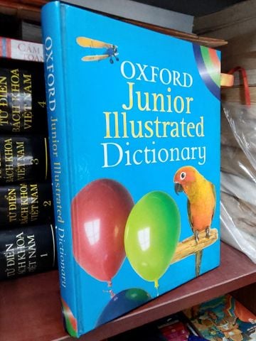  Oxford Junior Illustrated Dictionary 