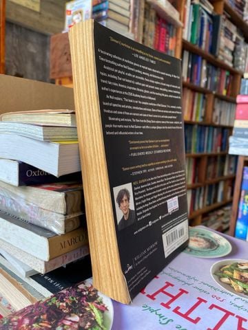  The View from the Cheap Seats - Neil Gaiman 