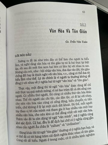  Giáo Hội Giữa Dòng Đời - Nhiều Tác Giả 