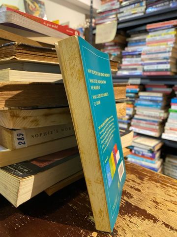  The Little Book of Economics 