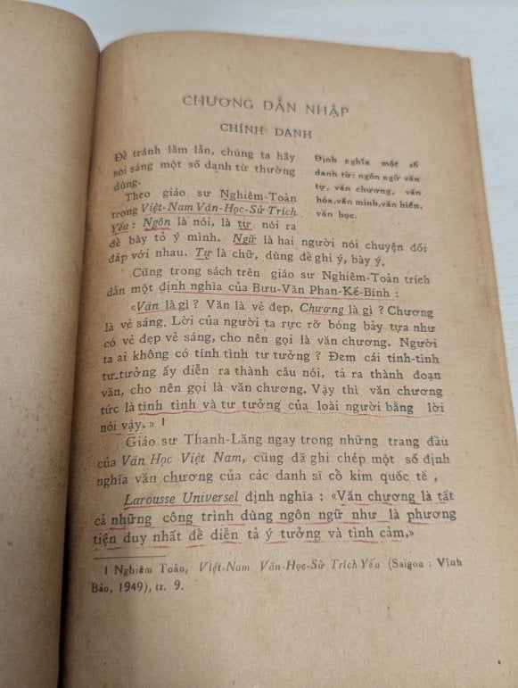  Văn Học và Tiểu Thuyết - Doãn Quốc Sỹ 