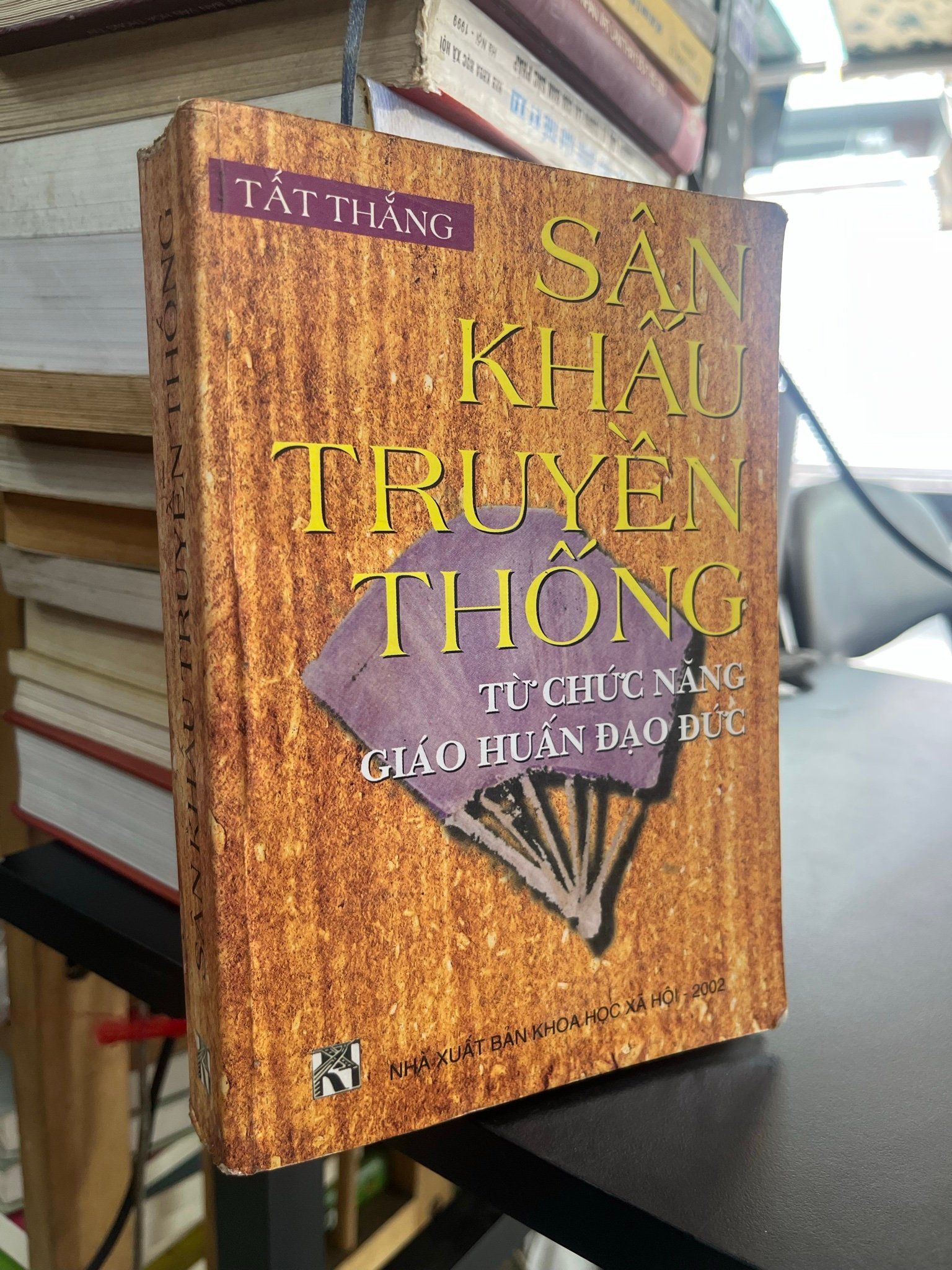  Sân khấu truyền thống từ chức năng giáo huấn đạo đức - Tất Thắng 