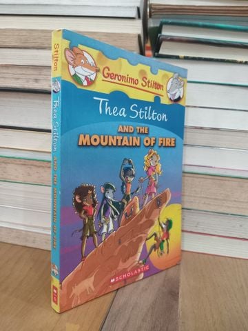  Thea Stilton and the Mountain of Fire - Geronimo Stilton 