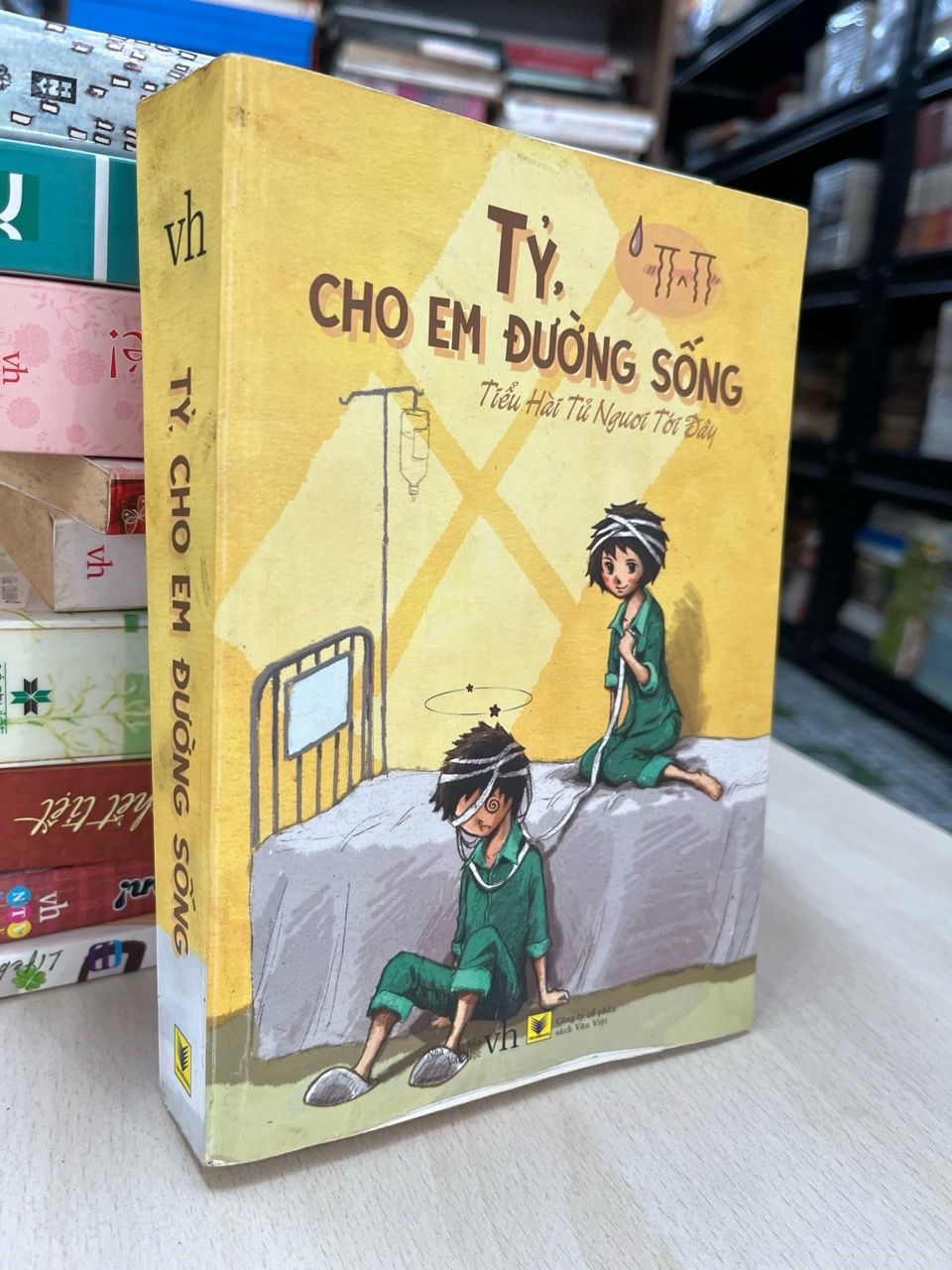  Tỷ, cho em đường sống 