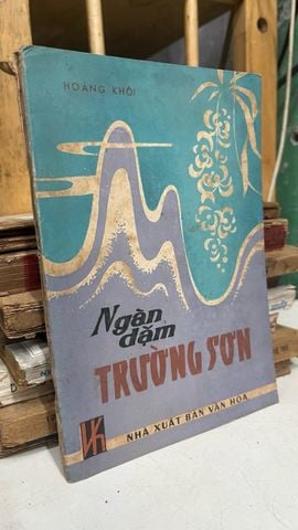  Ngàn Dặm Trường Sơn - Hoàng Khôi 
