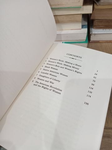  Founding mothers - Linda Grant De Pauw 