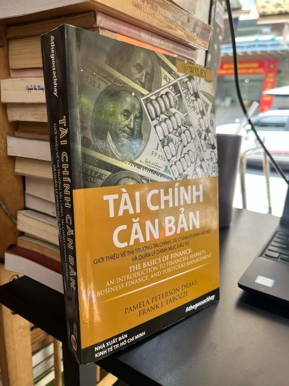  Tài chính căn bản: giới thiệu về thị trường tài chính, tài chính doanh nghiệp và quản lý danh mục đầu tư 