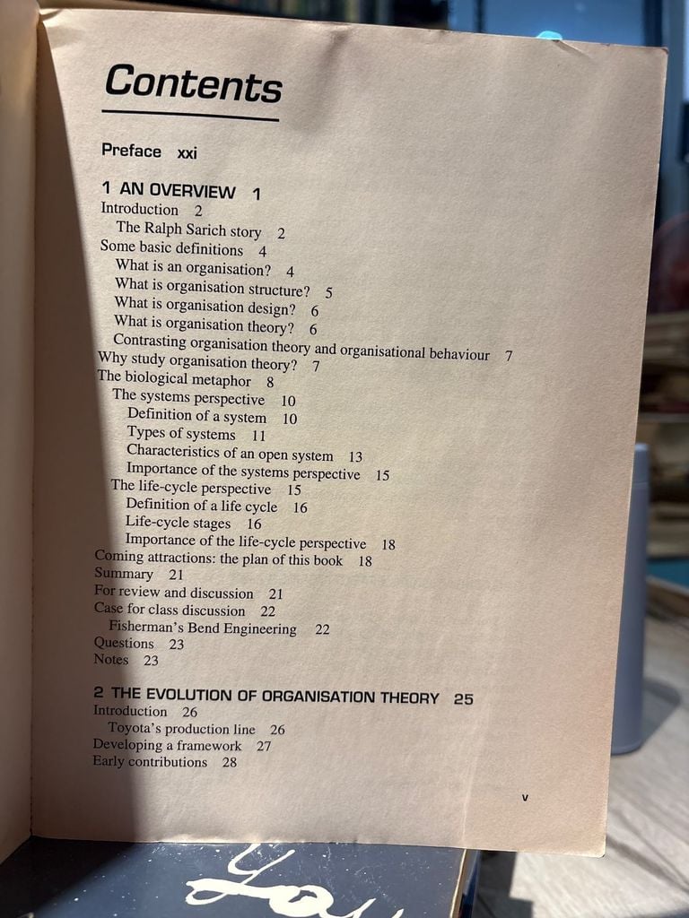  Organisation Theory In Australia - Robbins & Barnwell 