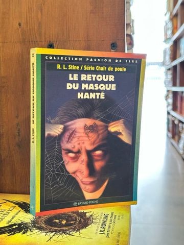  Le Retour du Masque Hanté - R.L.Stine & Série Chair de poule 