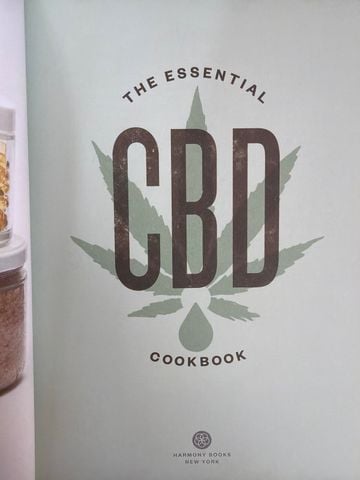  The Essential Cbd Cookbook - Caroline Hwang 