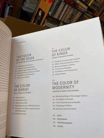  White: The History of a Color - Michel Pastoureau 