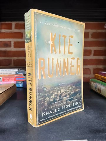  THE KITE RUNNER - KHALED HOSSEINI 