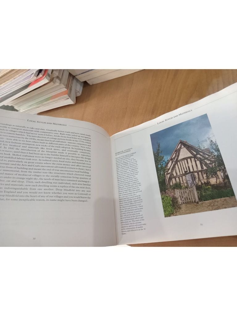  English Cottages - Tony Evans And Candida Lycett Green 