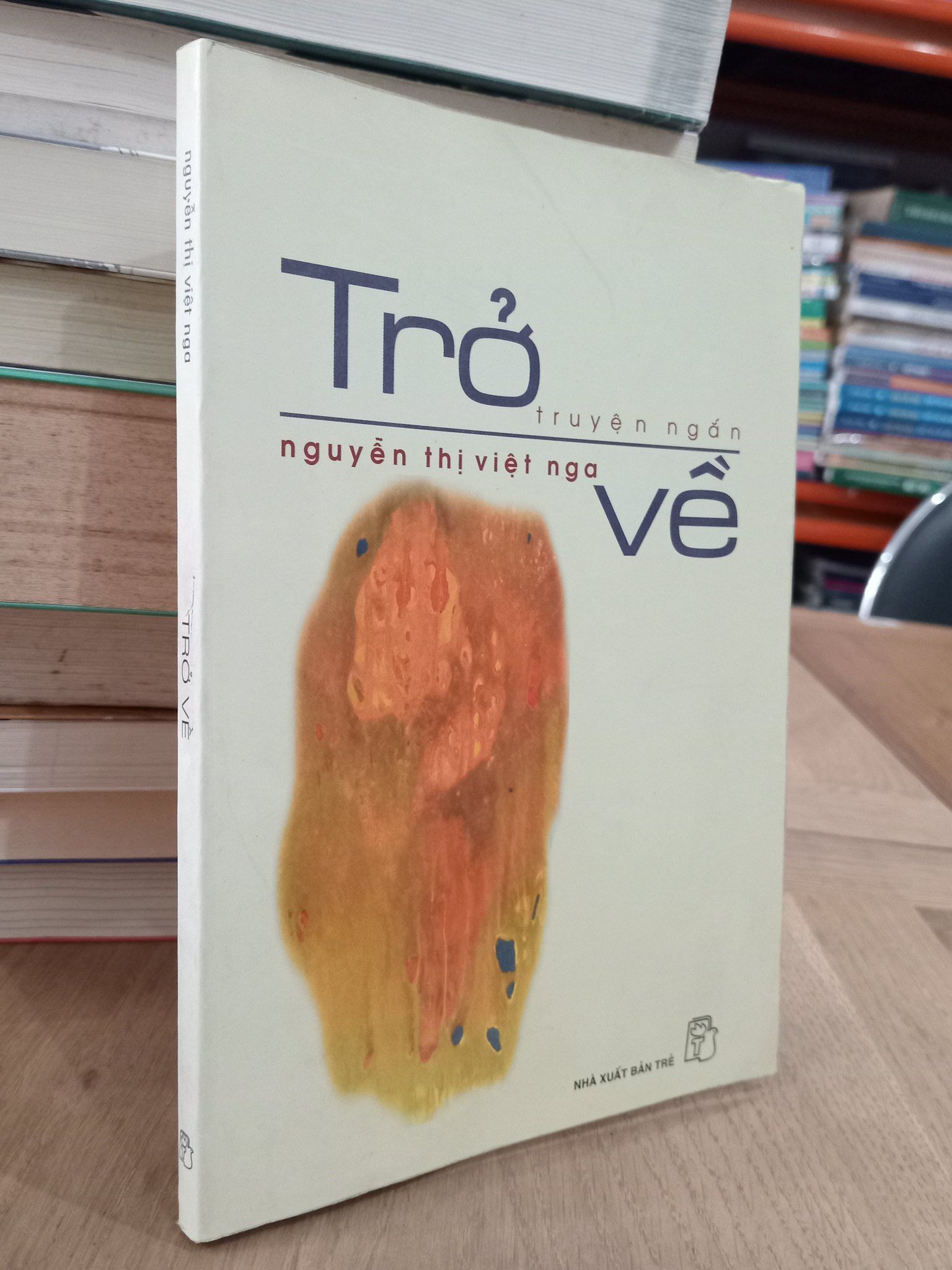  Trở về - Nguyễn Thị Việt Nga 