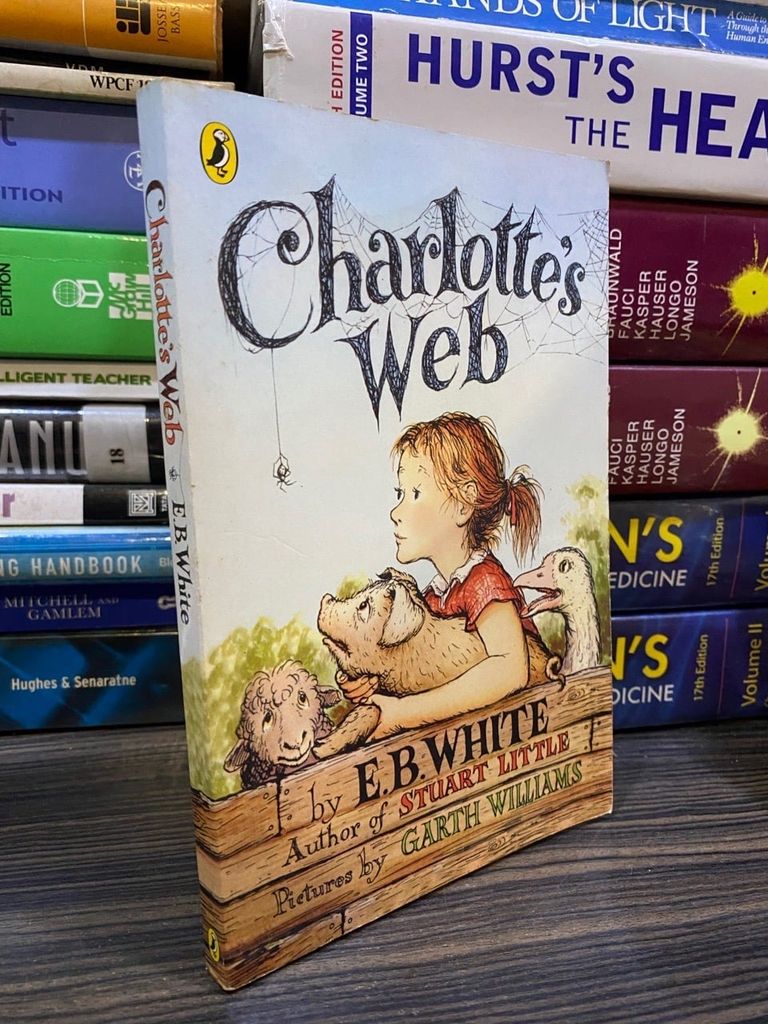  Charlotte's Web - E. B. White 