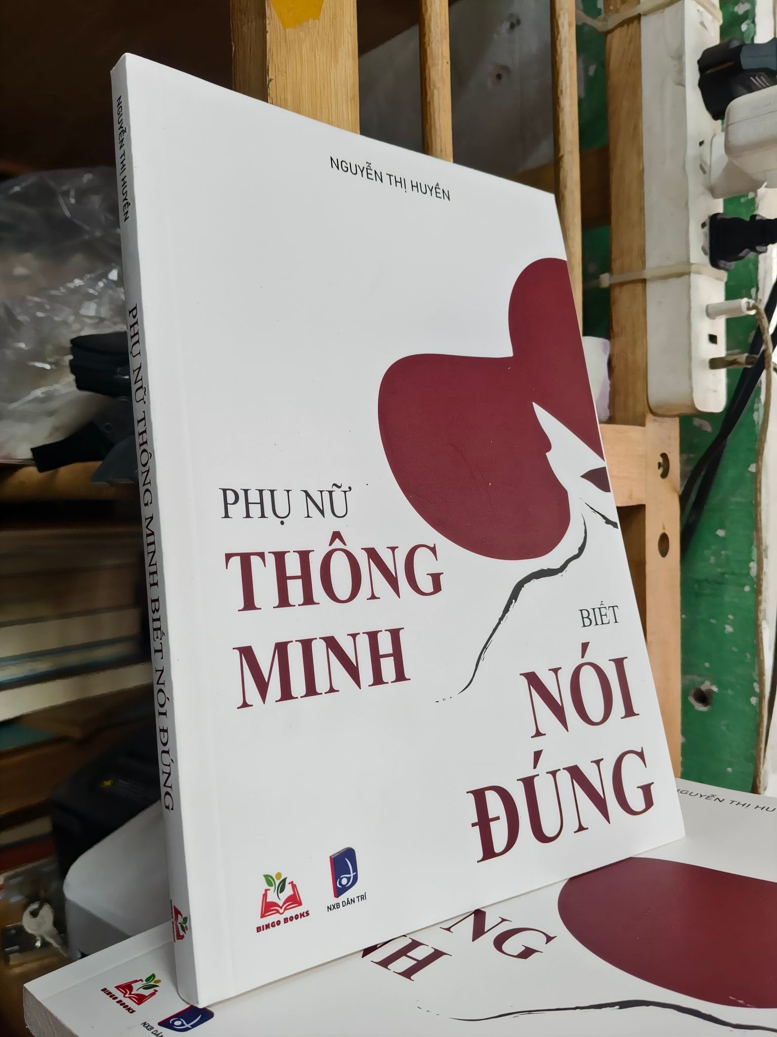  Phụ Nữ Thông Minh Biết Nói Đúng - Nguyễn Thị Huyền 