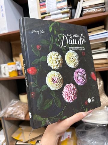  Khu Vườn Dâu Đỏ - Hương Thảo 