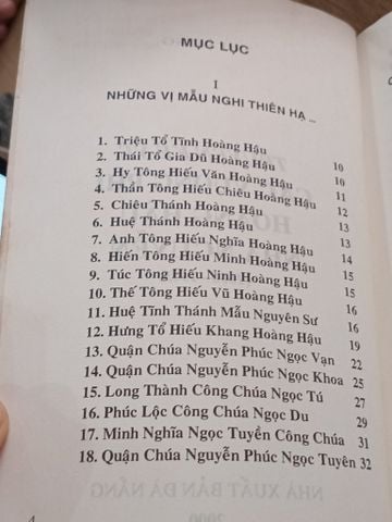  Truyện Kể Về Các Vương Phi, Hoàng Hậu Nhà Nguyễn - Thi Long 
