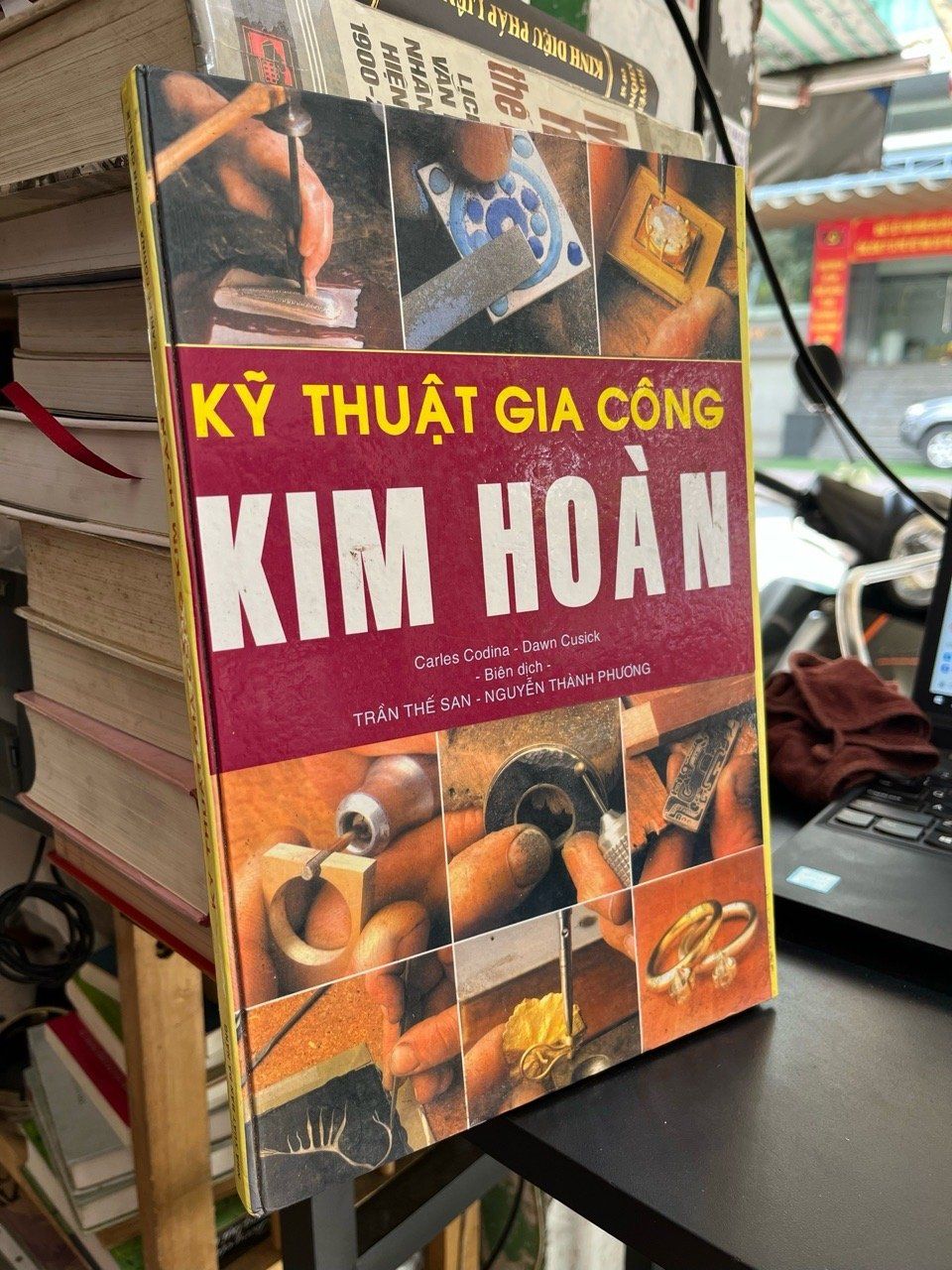  Kỹ thuật gia công kim hoàn - Carles Codina, Dawn Cusick 