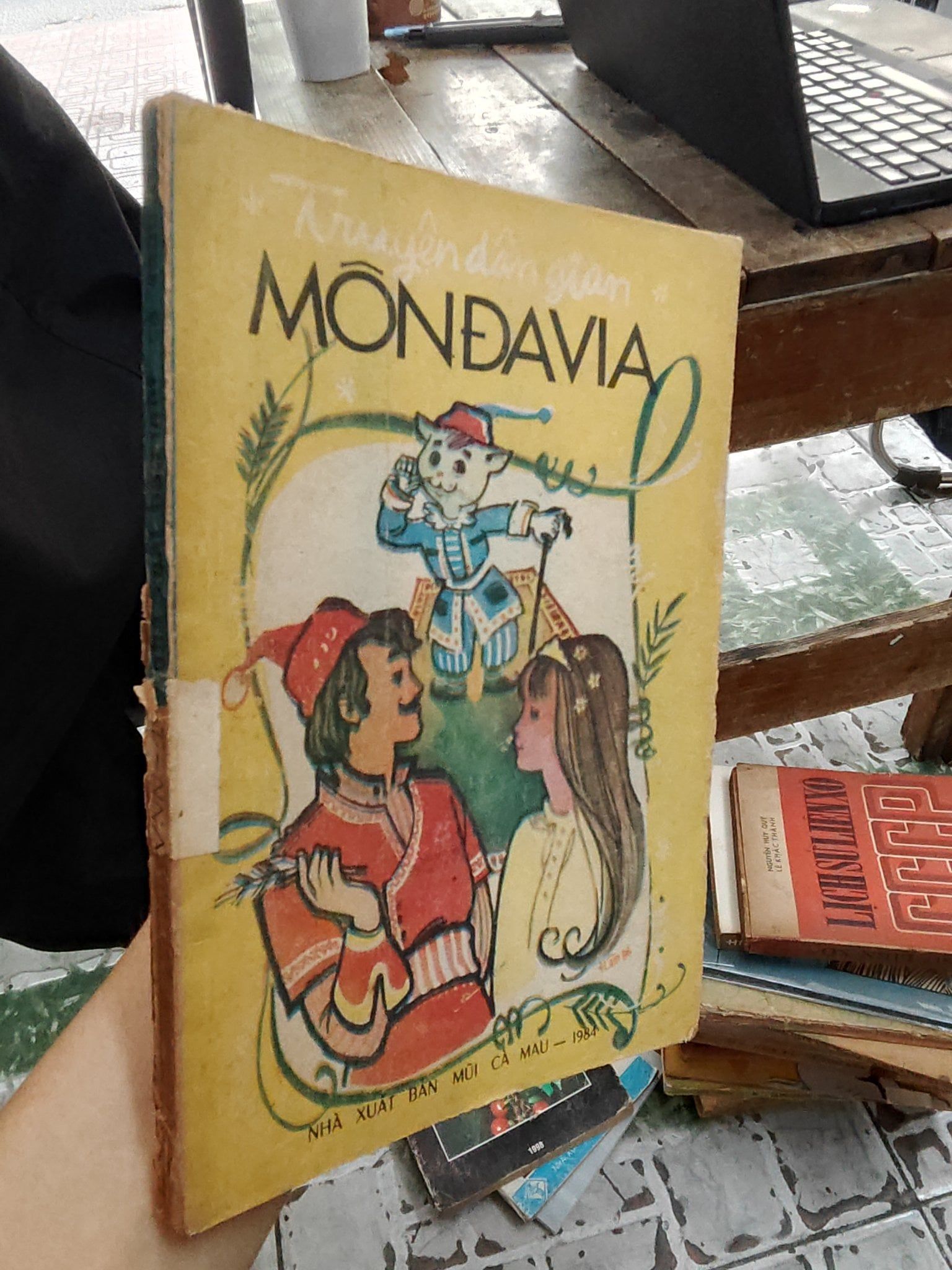  Truyện dân gian Mônđavia 