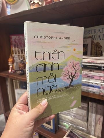 Mua Bán Sách Cũ - Thu Mua Sách Cũ Tận Nhà – Momo Bookstore