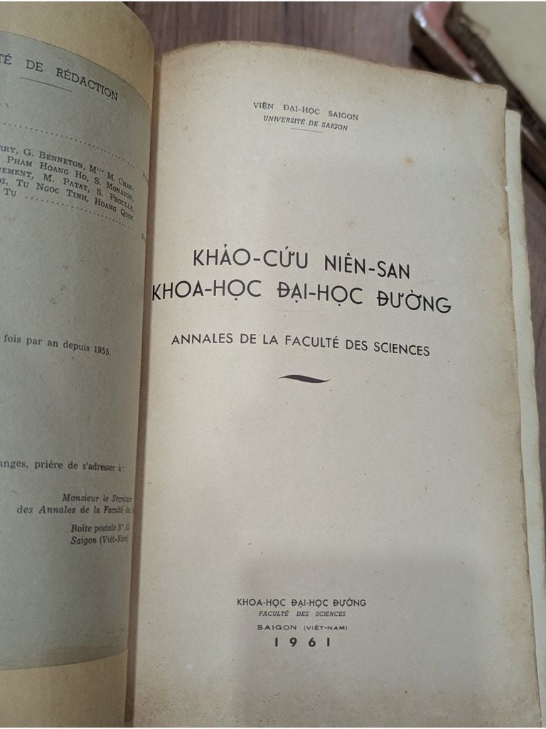  Khảo Cứu Niên San Khoa Học Đại Học Đường 