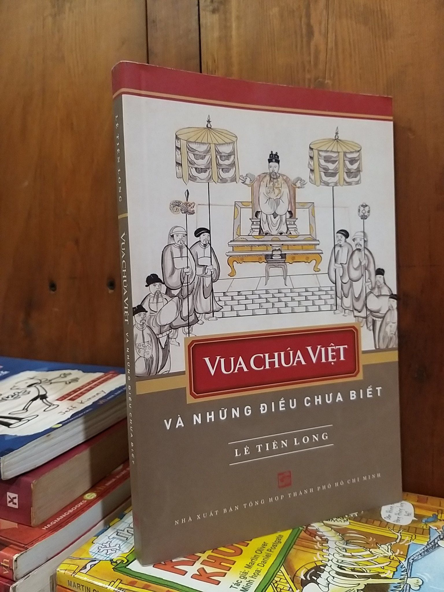  Vua chúa Việt và những điều chưa biết - Lê Thiên Long 