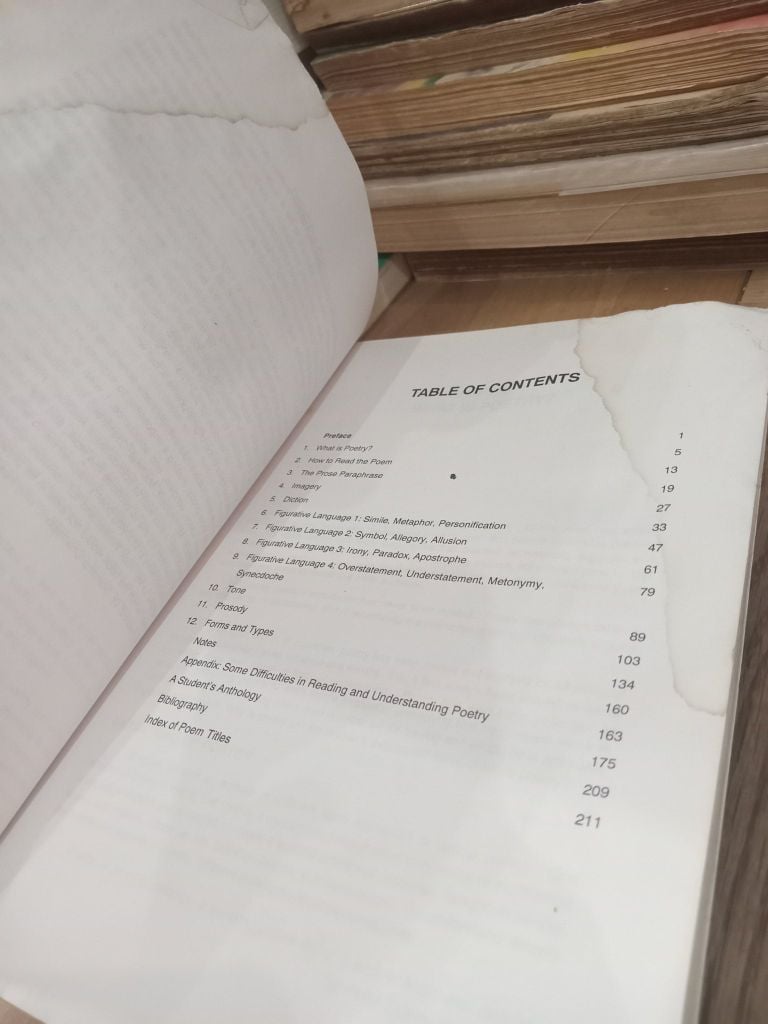  Poetry: An Introductory Study - Surapeepan Chatraporn 