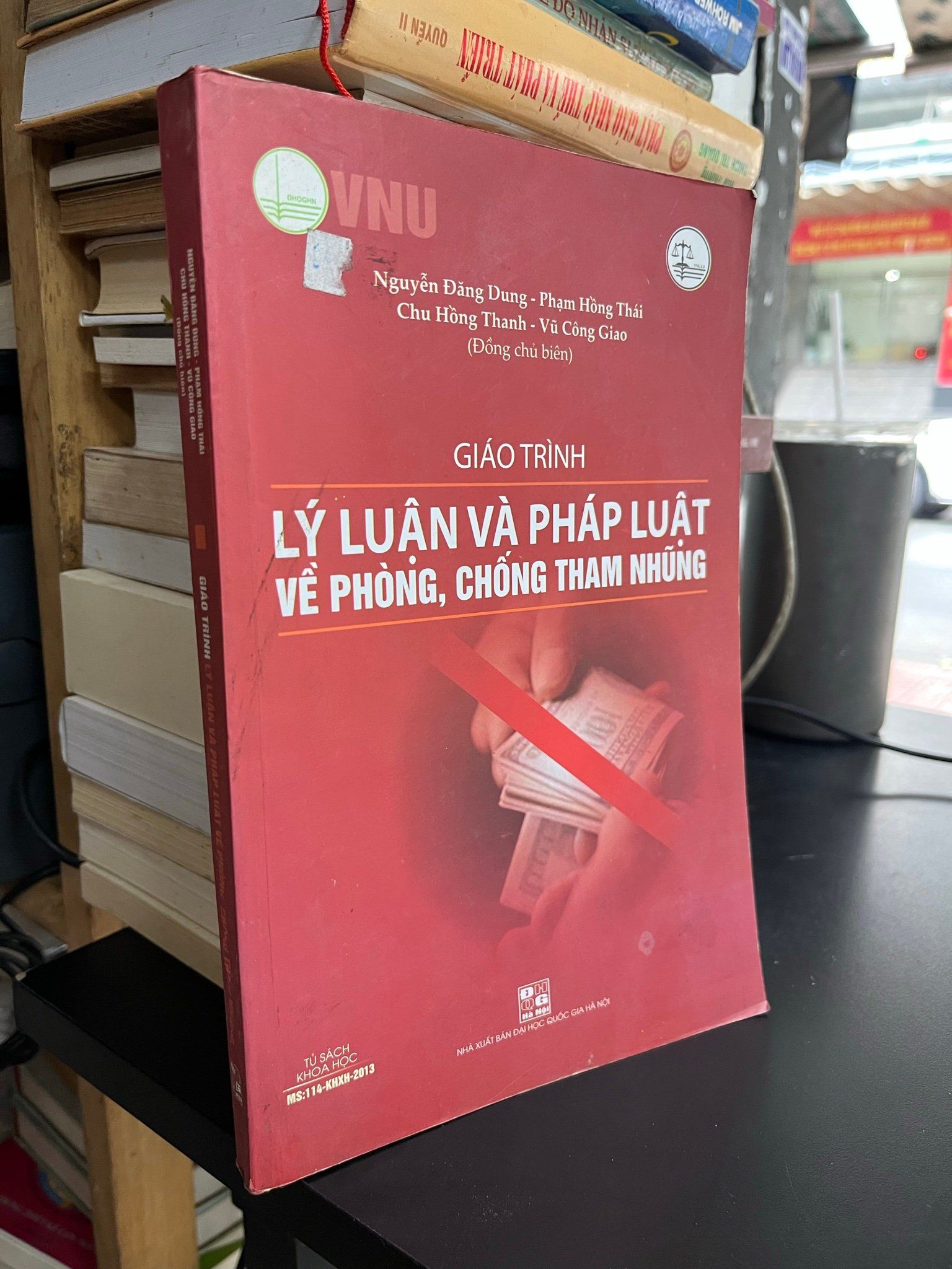  Giáo trình Lý luận và Pháp luật về phòng, chống tham nhũng 