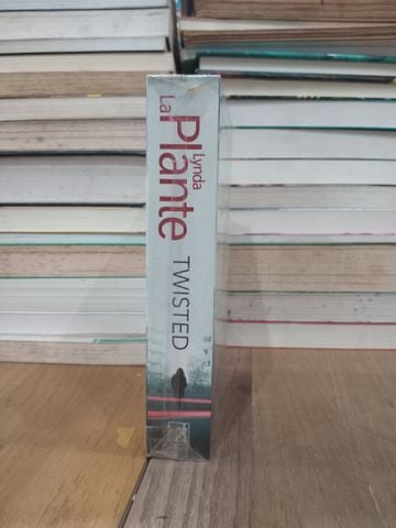 Twisted - Lynda La Plante 