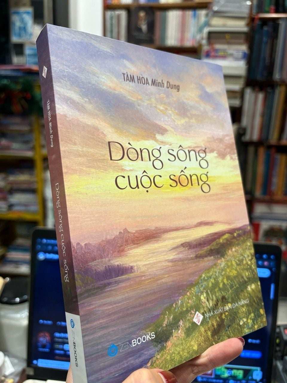  Dòng sông cuộc sống - Tâm Hoà Minh Dung 