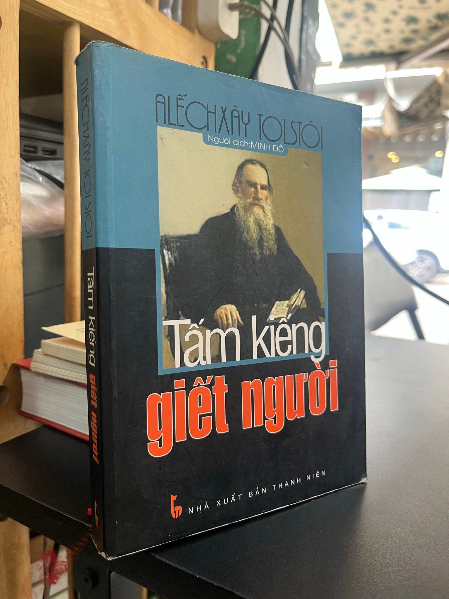  Tấm kiếng giết người - Alechxay Tolstoi 