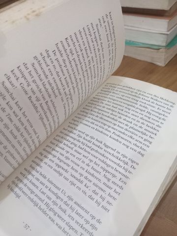  En Traag Vloeit De Rivier – Cao Xuân Tú 