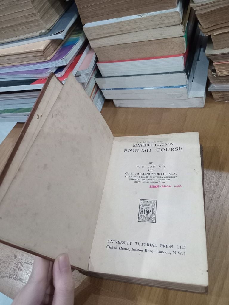  Matriculation English Course - W. H. Low, G. E. Hollingworth 