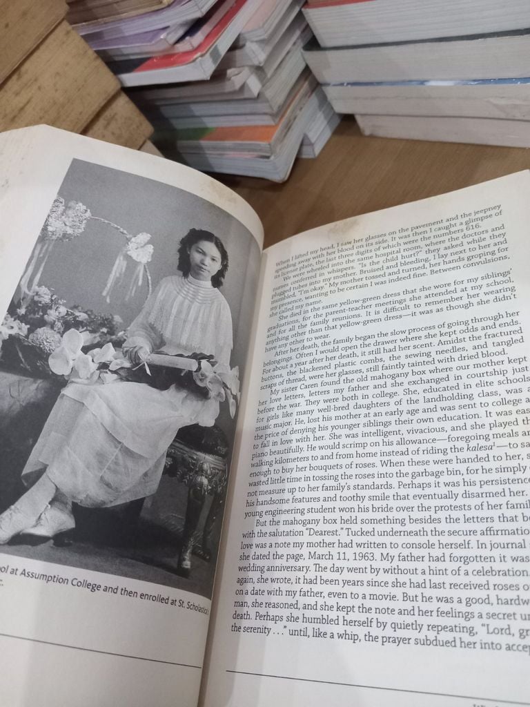  Subversive Lives: A Family Memoir Of The Marcos Years - Susan F. Quimpo, Nathan Gilbert Quimpo 