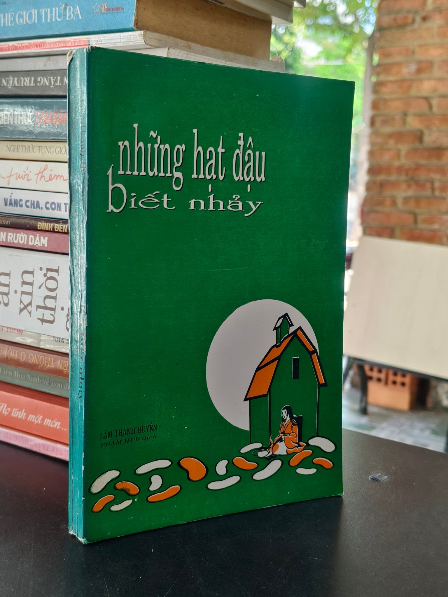  Những hạt đậu biết nhảy- Phạm Huê dịch (sách kéo lụa) 