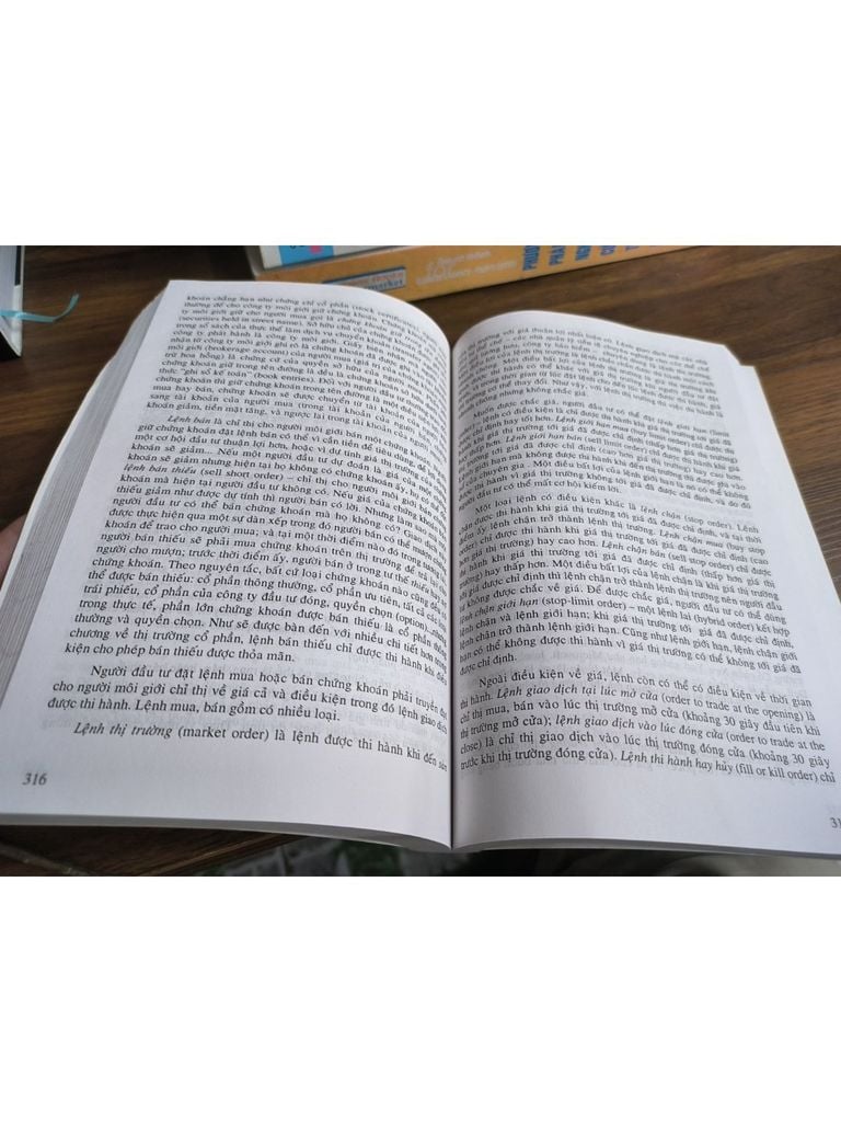  Hệ Thống Tài Chính Thể Chế và Thị Trường 