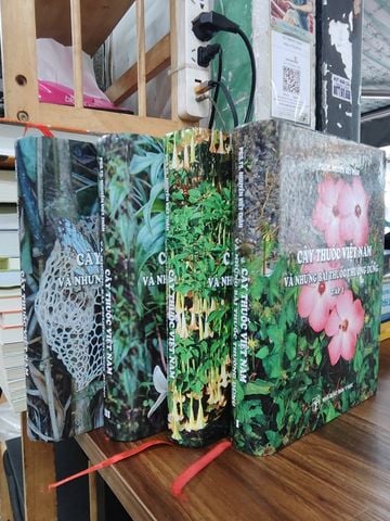  Cây Thuốc Việt Nam Và Những Bài Thuốc Thường Dùng - Pgs. Ts. Nguyễn Viết Thân (Bộ 4 Tập) 