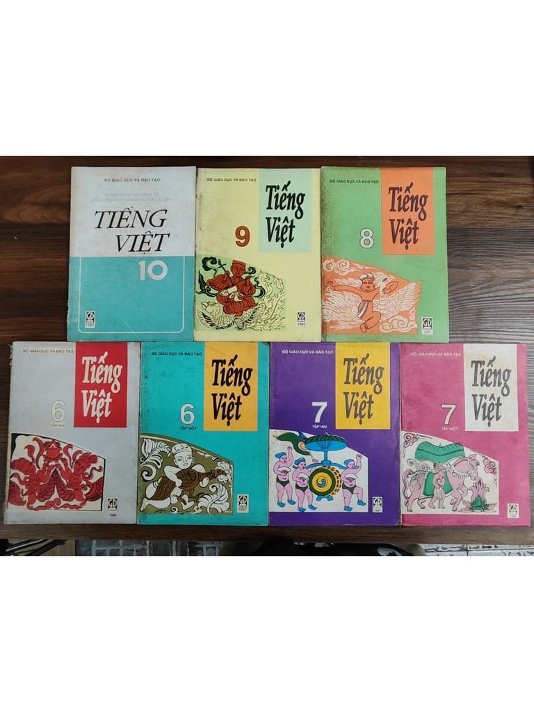 Combo Sách Giáo Khoa Tiếng Việt Cũ – Momo Bookstore
