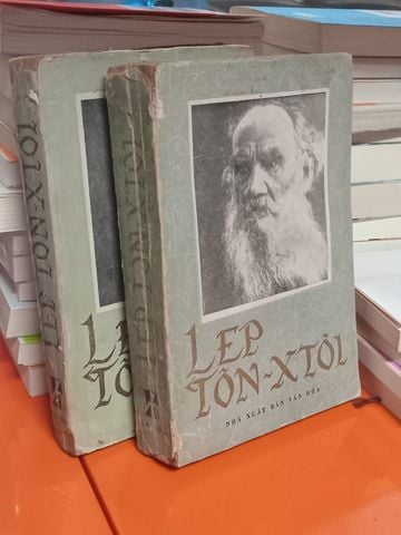 Lep Tôn Xtôi – V. Sclóp Xki