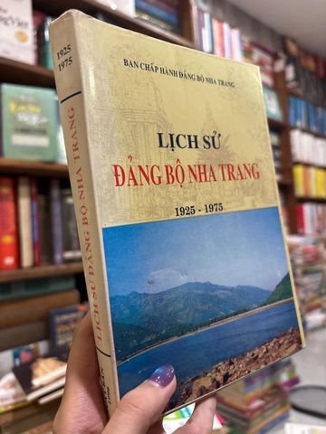 Lịch Sử Đảng Bộ Nha Trang 1925 - 1975 – Ban Chấp Hành Đảng Bộ Nha Trang