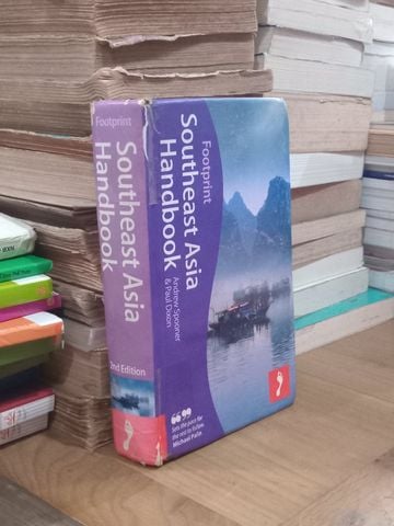  Southeast Asia Handbook – Andrew Spooner & Paul Dixon 