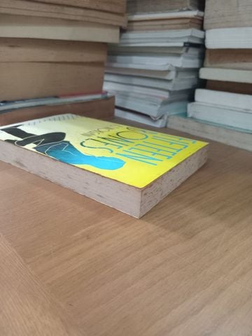  Fifteen Bones – R.J. Morgan 