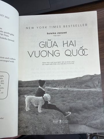  Giữa Hai Vương Quốc – Suleika Jaouad 